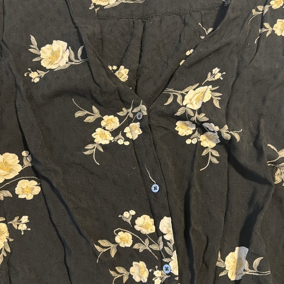 Floral button up - Picture 2 of 2